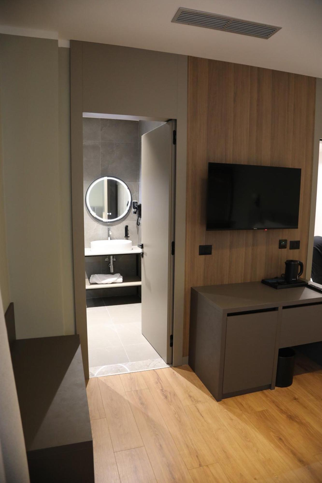 Kruja Luxury Suites Ngoại thất bức ảnh