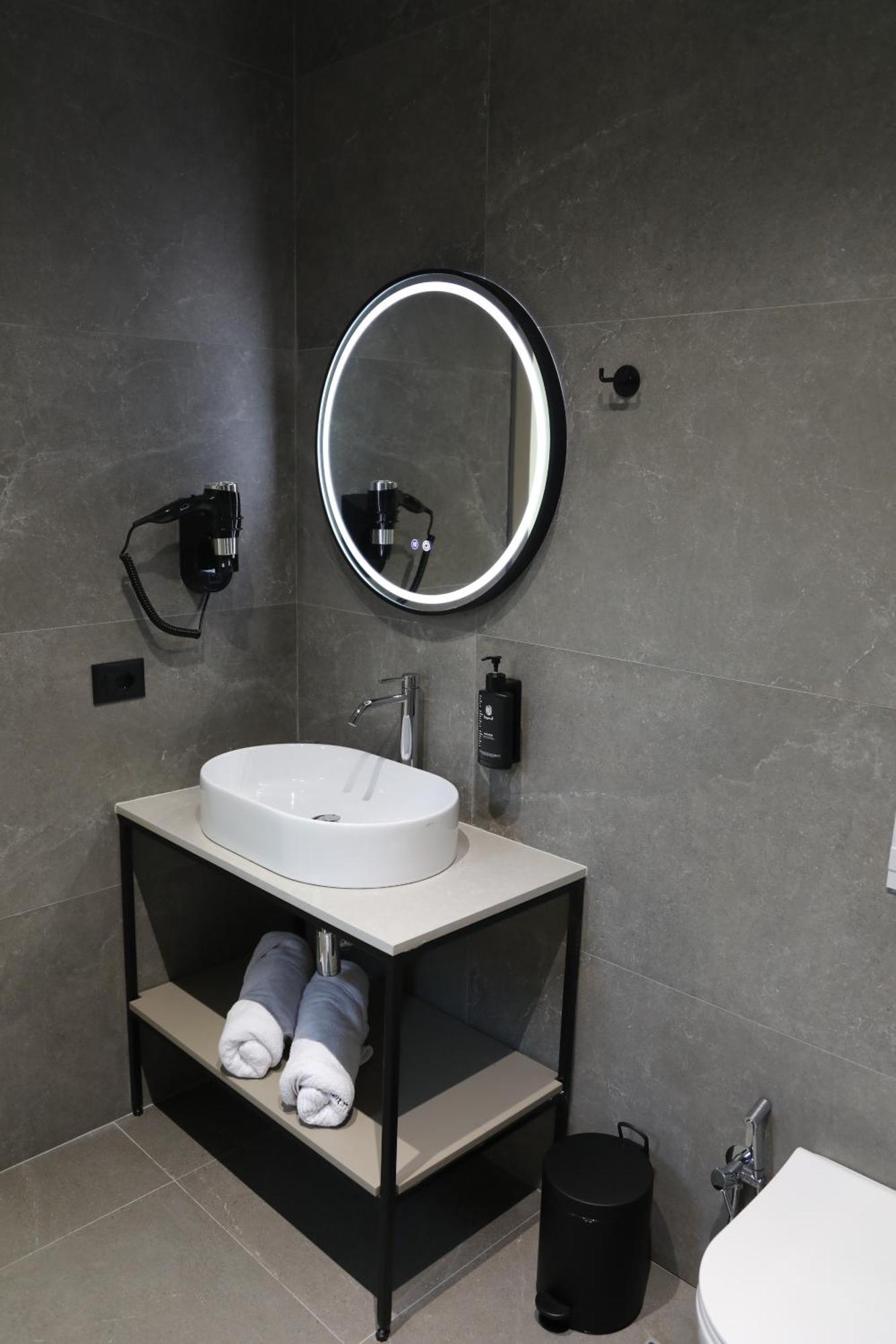 Kruja Luxury Suites Ngoại thất bức ảnh